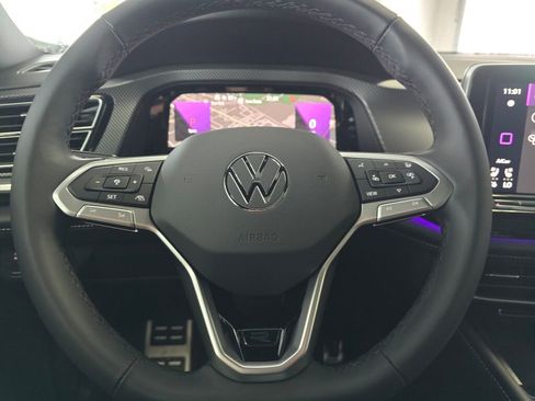 New 2024 Volkswagen Atlas Cross Sport SEL R-Line image 19