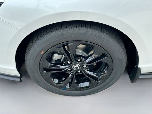 New 2025 Honda Accord SE image 25