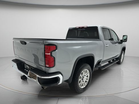 Used 2025 Chevrolet Silverado 2500 LTZ w/ LTZ Plus Package AWD/4WD image 14
