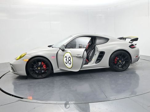 Used 2018 Porsche 718 Cayman S RWD image 56