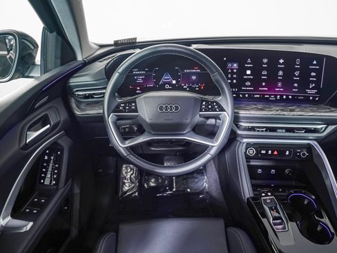 Used 2025 Audi Q5 Premium Plus AWD/4WD image 14