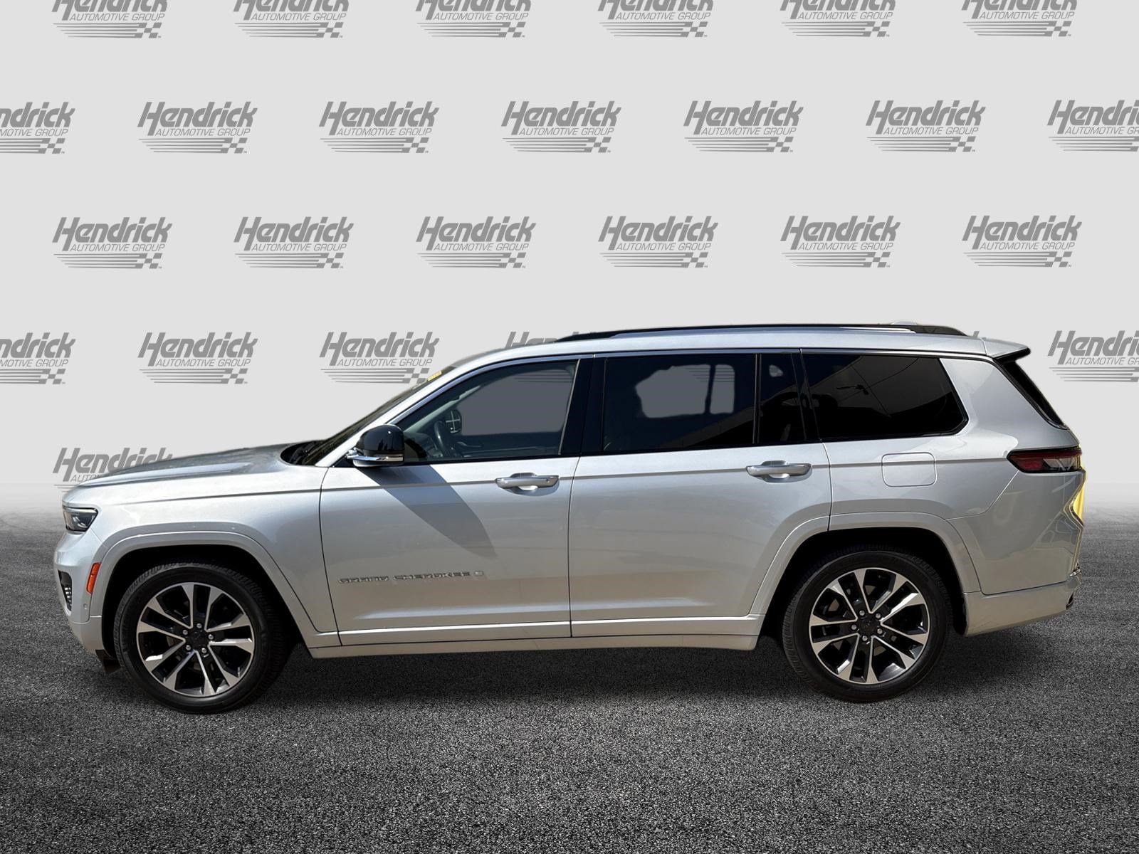 Used 2021 Jeep Grand Cherokee L Overland w/ Advanced Protech Group III AWD/4WD image 7