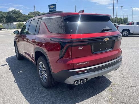 New 2026 Chevrolet Traverse LT FWD image 5