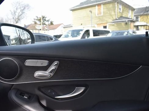 Used 2020 Mercedes-Benz GLC 300 4MATIC image 18