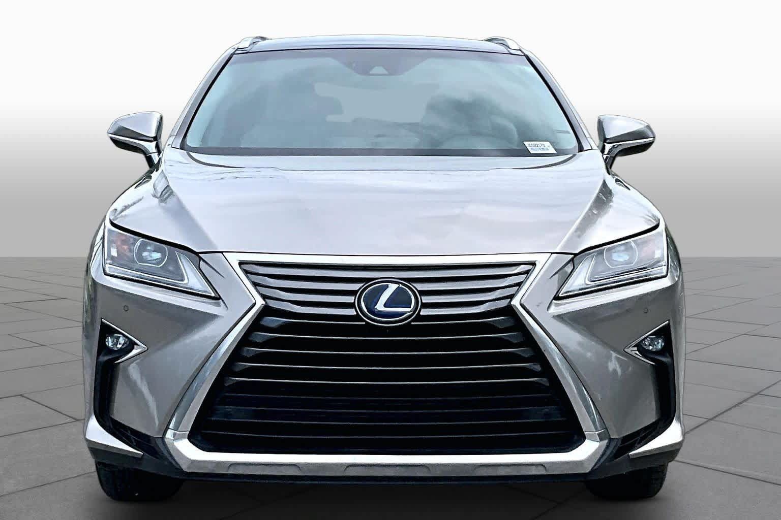 Used 2018 Lexus RX 450h AWD w/ Premium Package image 4