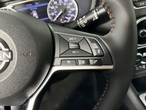 New 2025 Nissan Sentra SR image 13