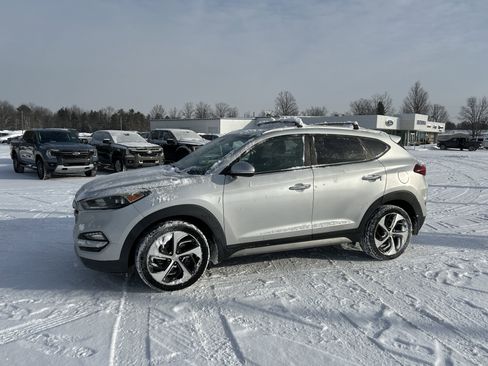 Used 2017 Hyundai Tucson Limited w/ Cargo Package image 8