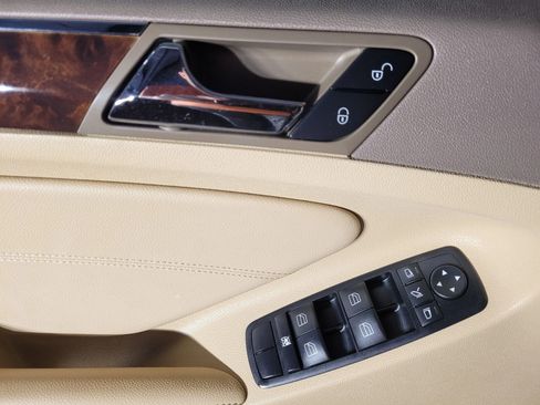 Used 2010 Mercedes-Benz ML 350 2WD image 18