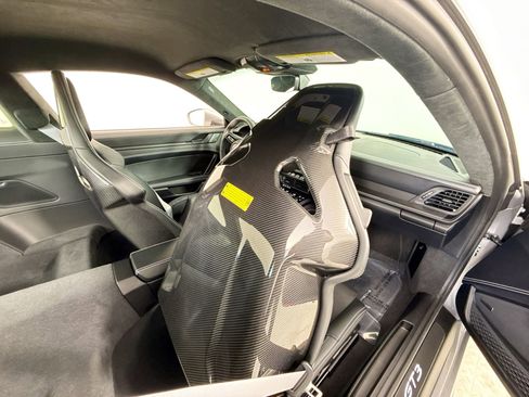 Used 2026 Porsche 911 GT3 image 23
