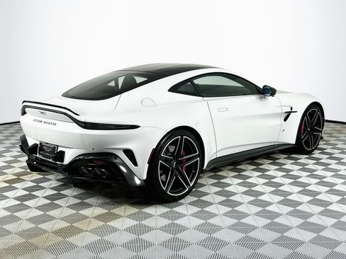 Used 2026 Aston Martin V8 Vantage S RWD image 15