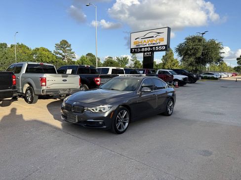 Used 2017 BMW 330i Sedan RWD image 3