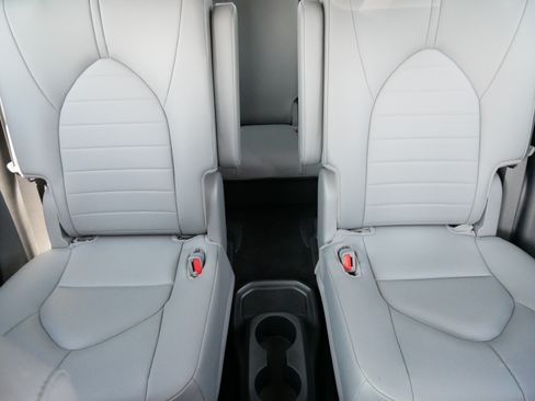 Certified 2026 Toyota Highlander XLE AWD/4WD image 13