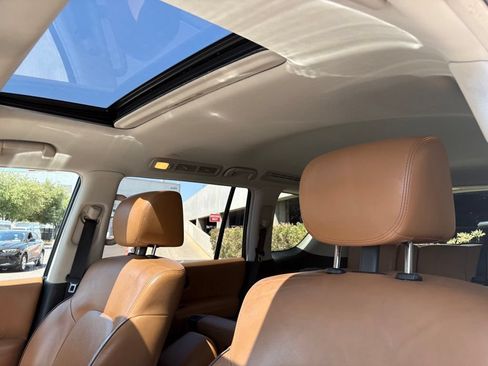 Used 2017 Nissan Armada Platinum w/ Captain Seat Package RWD image 10