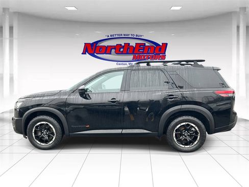 Used 2023 Nissan Pathfinder Rock Creek image 6