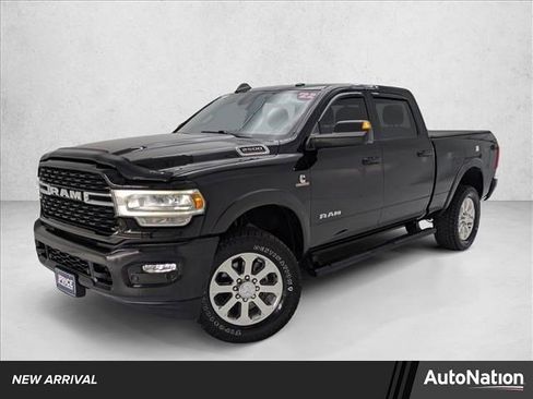 Used 2022 RAM 2500 Big Horn w/ Level C Equiment Group image 1