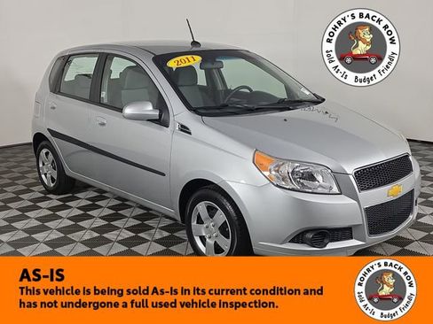 Used 2011 Chevrolet Aveo5 LT w/ LPO, Bodyside Molding Package image 11