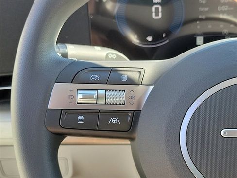 New 2026 Hyundai Kona SE image 5