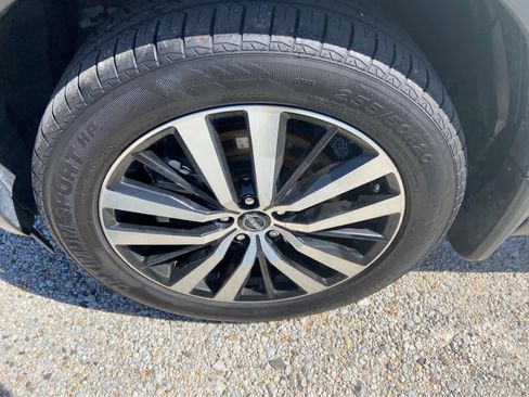 Used 2023 Nissan Pathfinder Platinum AWD/4WD image 14