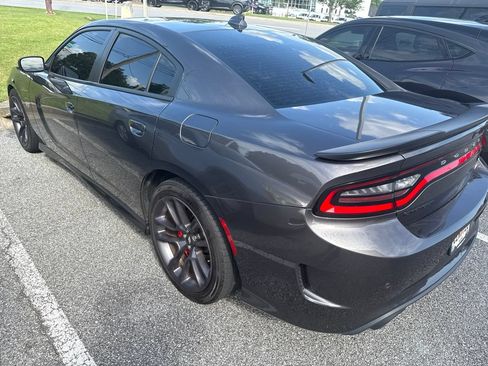 Used 2022 Dodge Charger Scat Pack RWD image 2