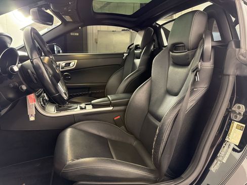 Used 2014 Mercedes-Benz SLK 250 image 5