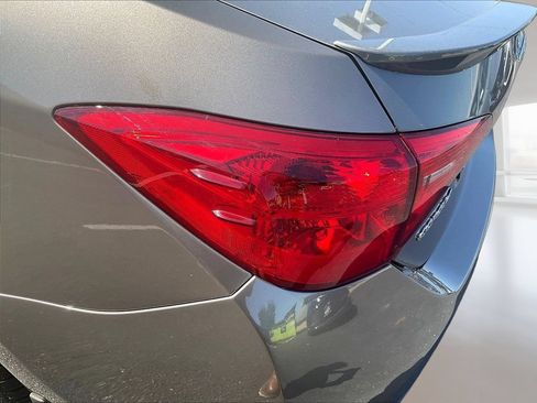 Used 2017 Toyota Corolla SE w/ Carpet Mat Package (TMS) FWD image 21