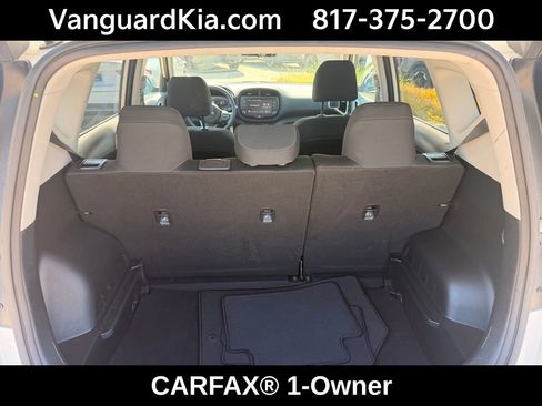 Certified 2025 Kia Soul LX w/ LX Technology Package FWD image 27