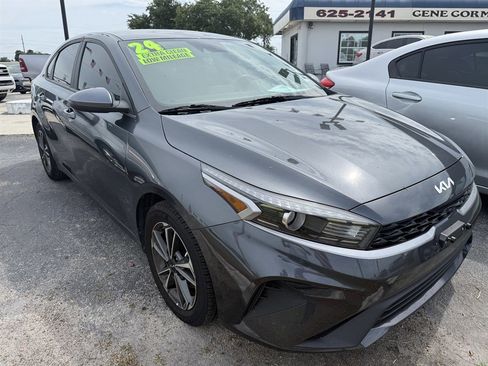 Used 2024 Kia Forte LXS FWD image 3