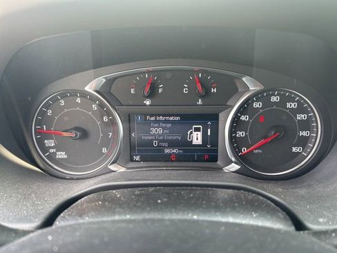 Used 2023 GMC Acadia SLE image 24