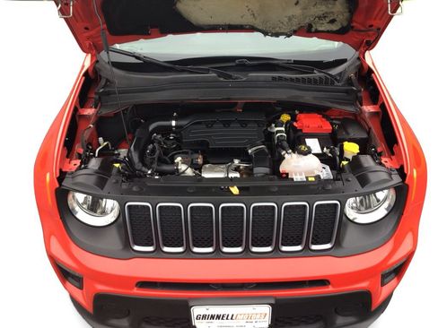Used 2023 Jeep Renegade Latitude AWD/4WD image 10