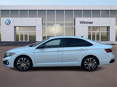 Used 2023 Volkswagen Jetta Sport FWD image 2