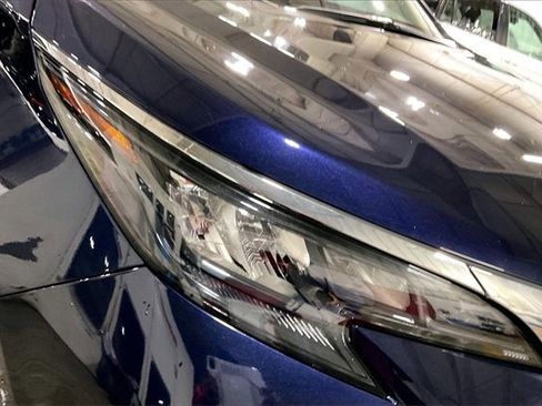 Used 2024 Toyota Sienna XLE w/ XLE Plus Package image 30