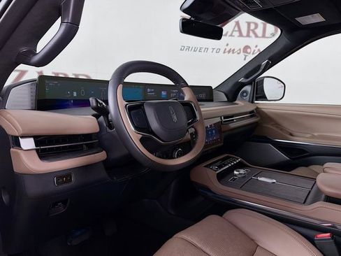 New 2026 Lincoln Navigator Black Label AWD/4WD image 10