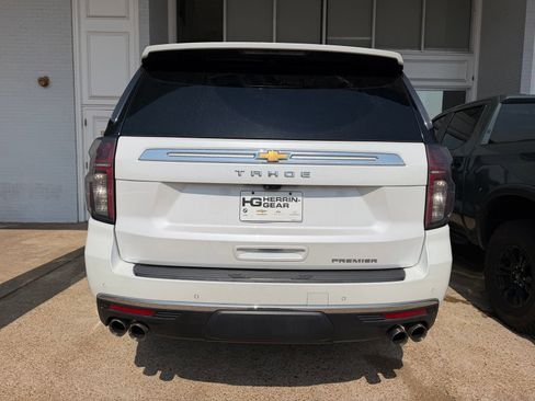 Used 2021 Chevrolet Tahoe Premier w/ Premium Package RWD image 4
