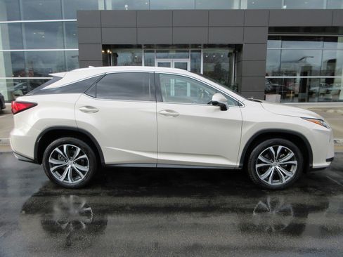Used 2017 Lexus RX 350 350 w/ Premium Package image 11