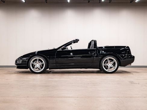 Used 1994 Nissan 300ZX Convertible RWD image 4