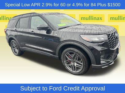 New 2025 Ford Explorer ST-Line w/ Premium Package