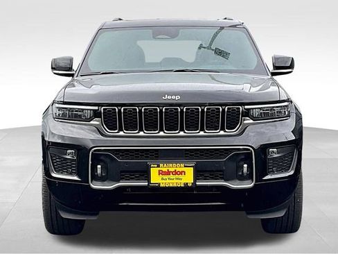 New 2025 Jeep Grand Cherokee Overland w/ Luxury Tech Group IV image 15