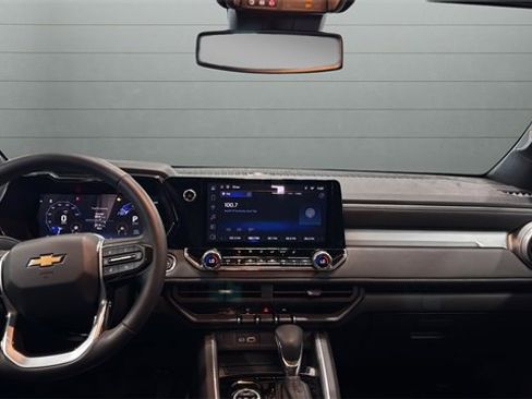 Used 2026 Chevrolet Colorado LT w/ LT Convenience Package image 4