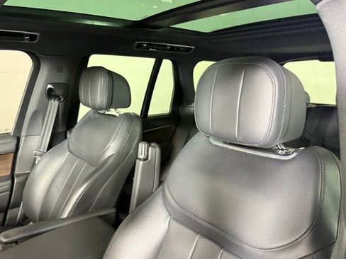 Used 2023 Land Rover Range Rover SE AWD/4WD image 17