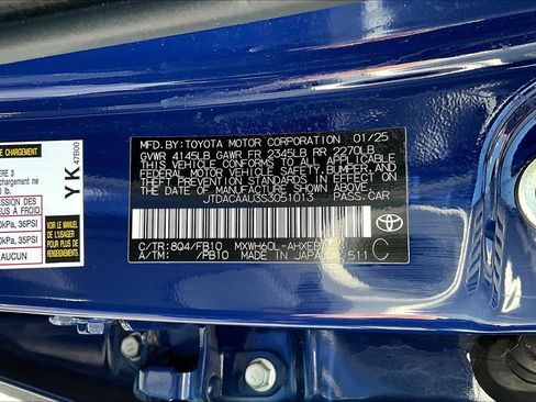 Used 2025 Toyota Prius LE FWD image 19