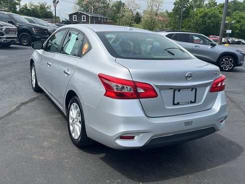 Used 2019 Nissan Sentra SV FWD image 3