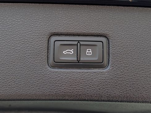 Used 2022 Audi Q7 3.0T Premium Plus image 14