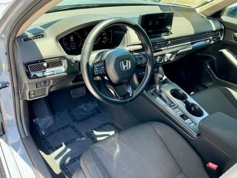 Used 2023 Honda Civic EX image 16