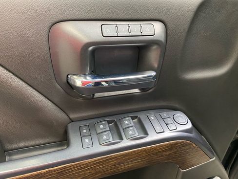 Used 2018 GMC Sierra 1500 Denali w/ Denali Ultimate Package AWD/4WD image 21