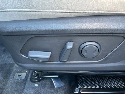 New 2026 Hyundai Tucson Limited image 9