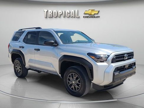 Used 2025 Toyota 4Runner SR5 image 4