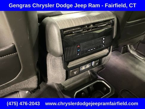Certified 2024 Jeep Wagoneer Series III AWD/4WD image 28