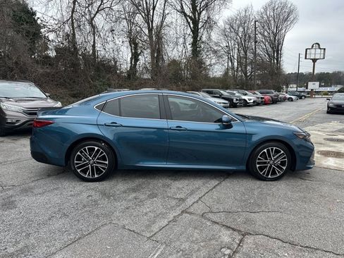 Used 2026 Toyota Camry XLE image 5