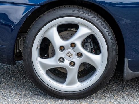 Used 1999 Porsche 911 Carrera RWD image 45