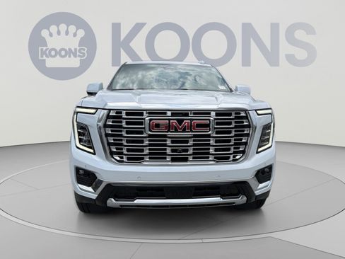New 2026 GMC Yukon XL Denali w/ Denali Reserve Package AWD/4WD image 7